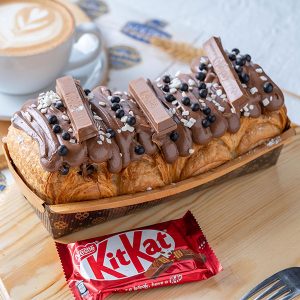 English Croissant KitKat